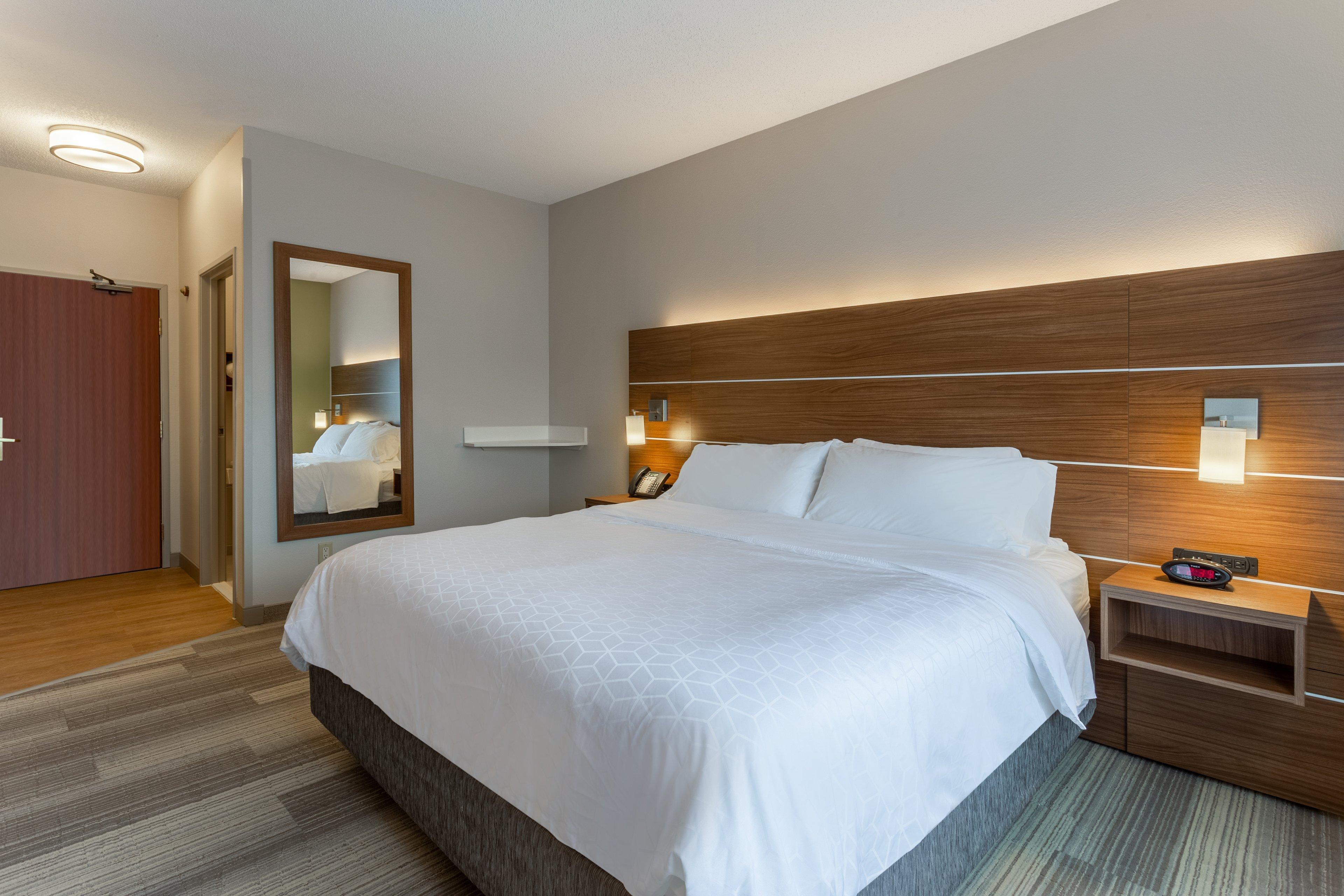 Holiday Inn Express Hotel & Suites Burlington By Ihg Екстер'єр фото