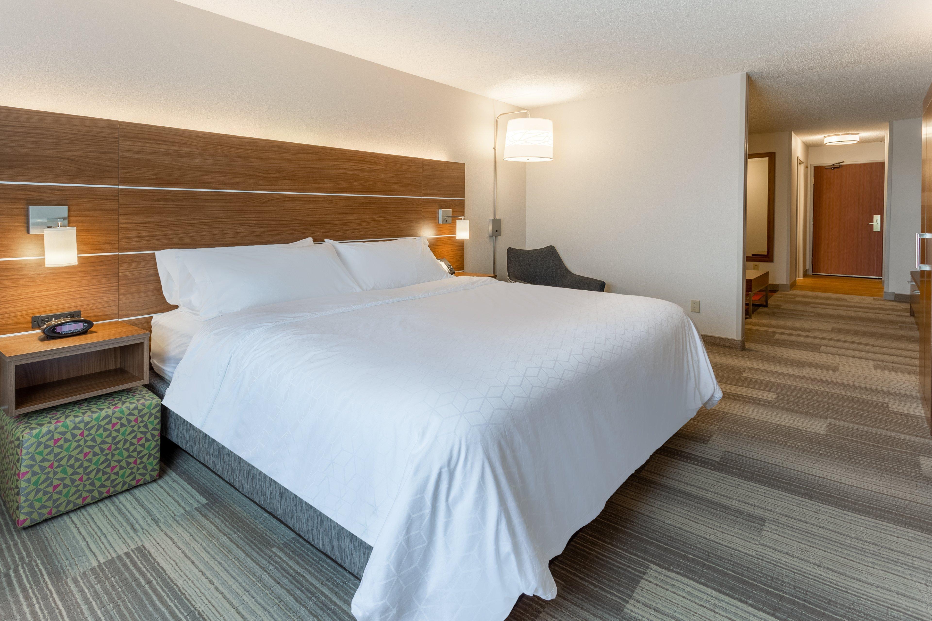 Holiday Inn Express Hotel & Suites Burlington By Ihg Екстер'єр фото