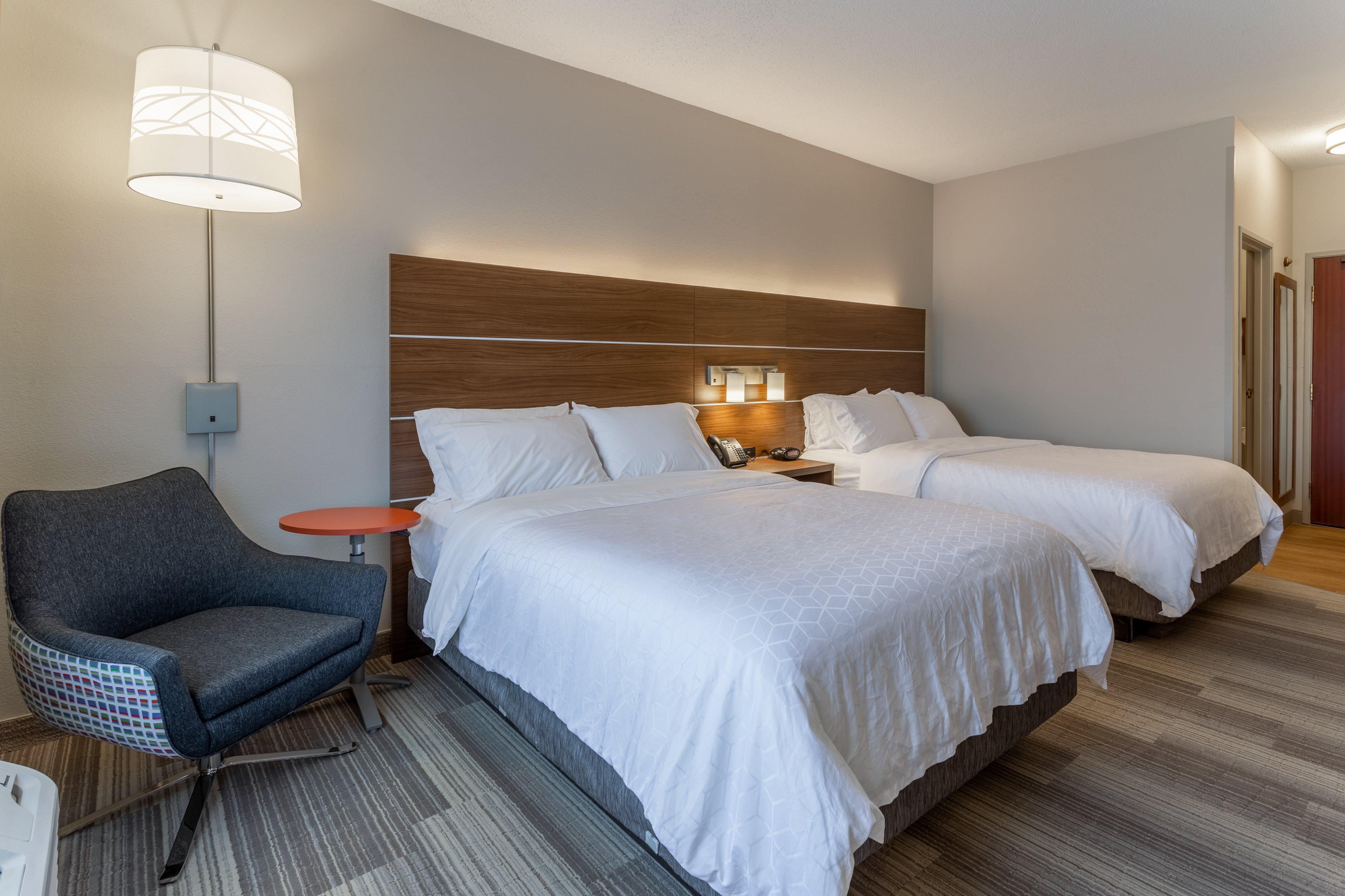 Holiday Inn Express Hotel & Suites Burlington By Ihg Екстер'єр фото