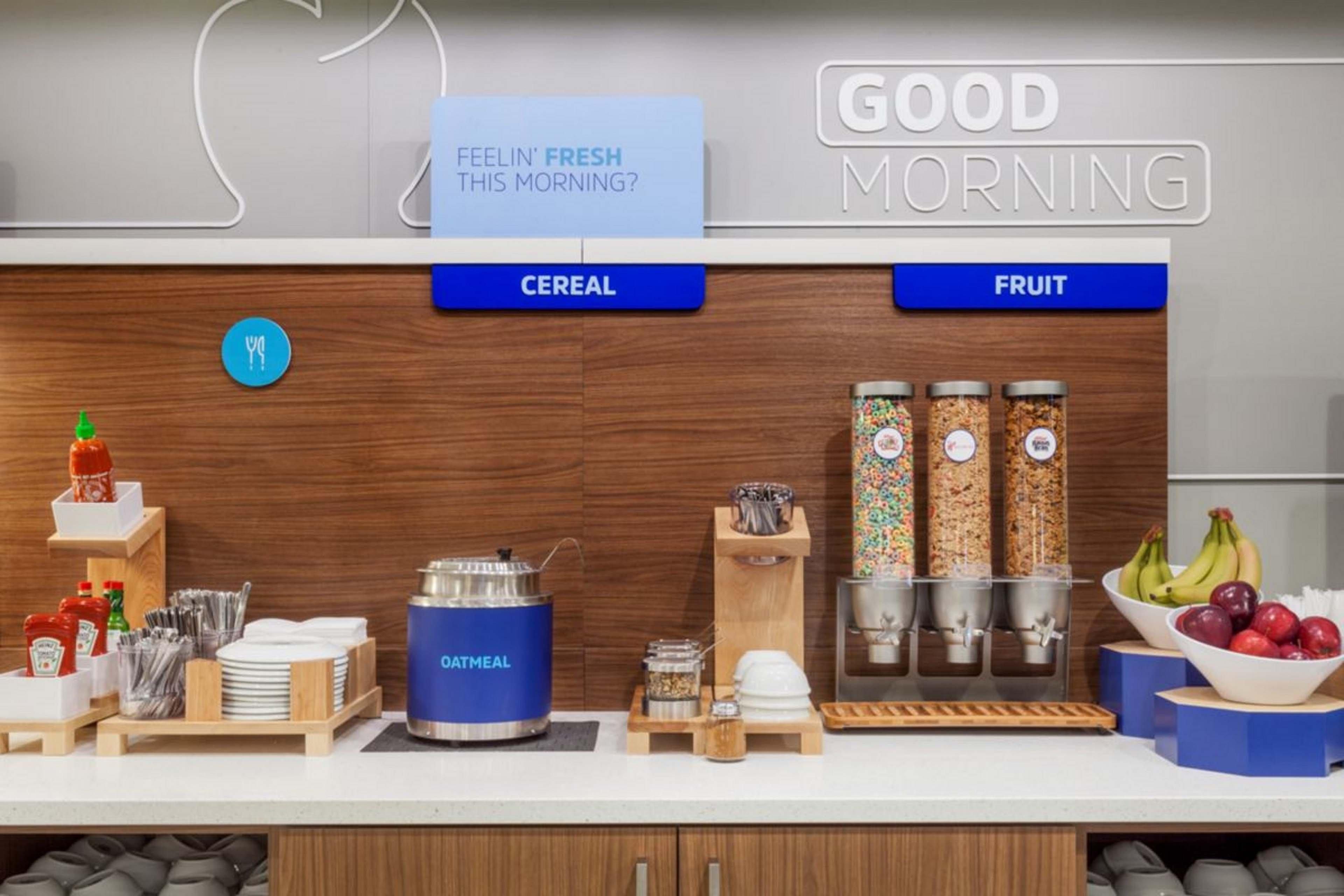 Holiday Inn Express Hotel & Suites Burlington By Ihg Екстер'єр фото